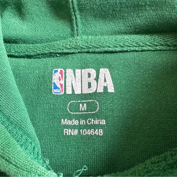Vintage Green Boston Celtics Hoodie Men’s Medium​ - Picture 3 of 5